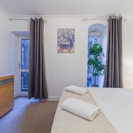 Stay Thames River London Ngoại thất bức ảnh