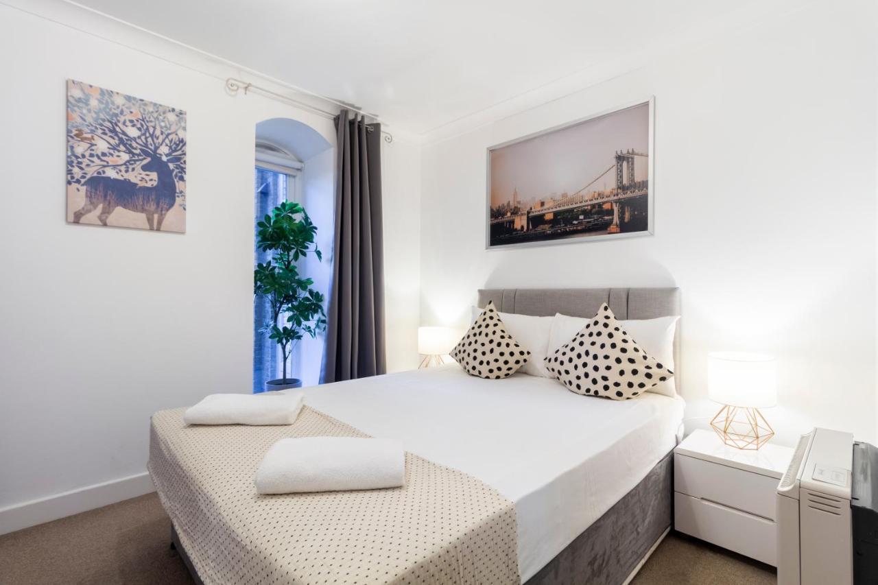 Stay Thames River London Ngoại thất bức ảnh