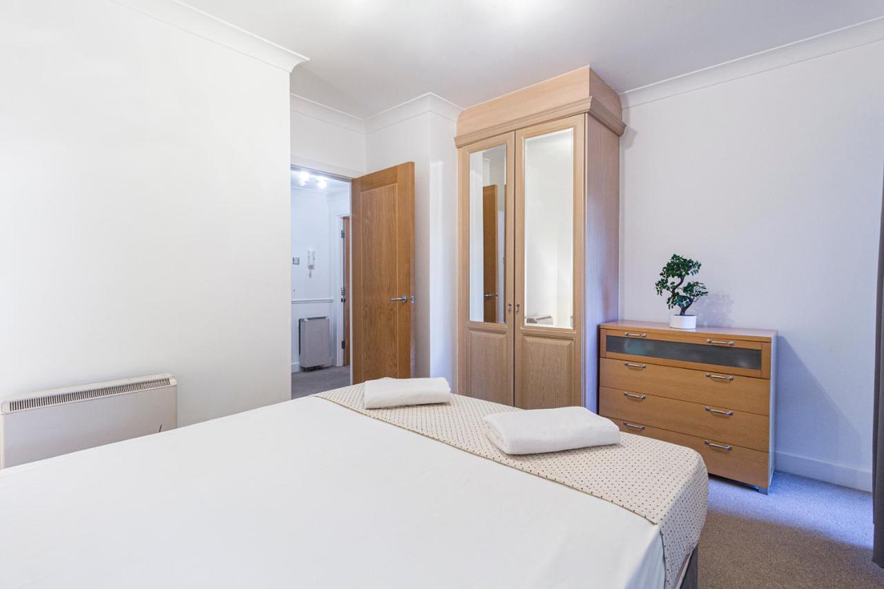 Stay Thames River London Ngoại thất bức ảnh